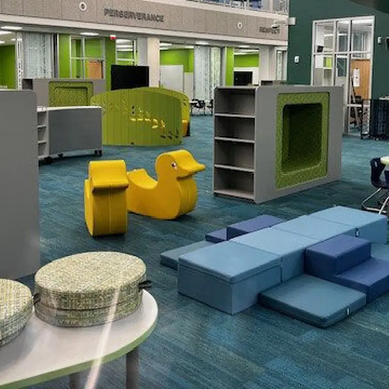 Media Center Claxton ES